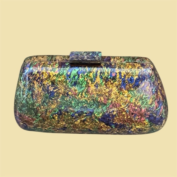 Circus by Sam Edelman Women’s Clutch with Gold Tone Chain Strap - Picture 9 of 13